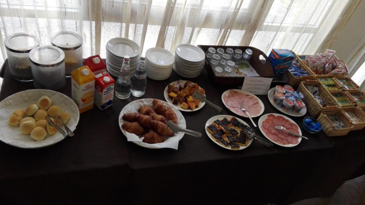 Hotel Enrica Cervia Dış mekan fotoğraf